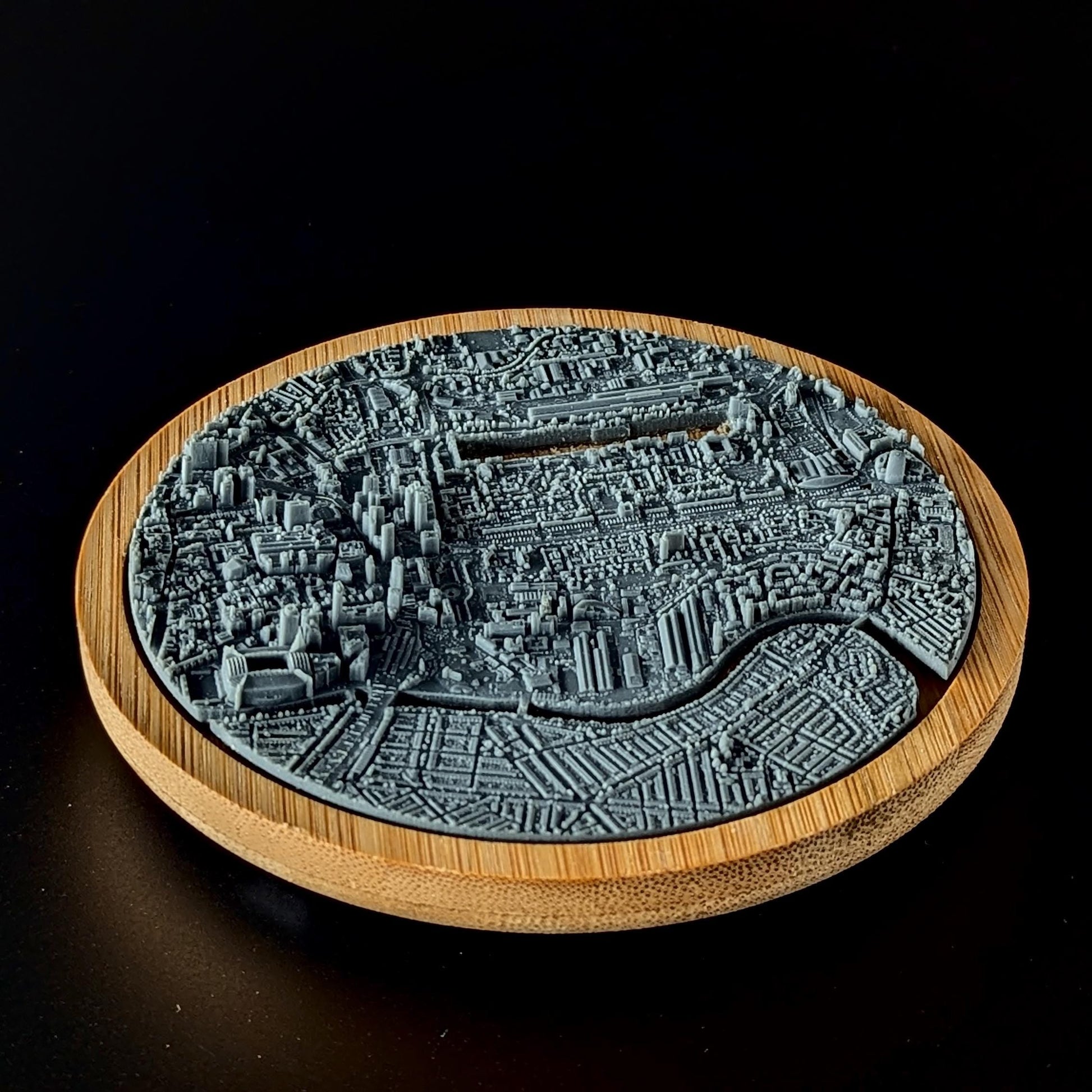 Caerdydd (Cardiff) - 3D Printed Resin Model in Wooden Frame My Store